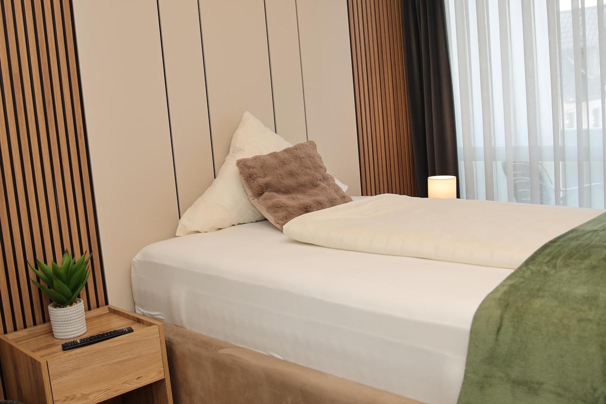 Hafez Hotel 2*