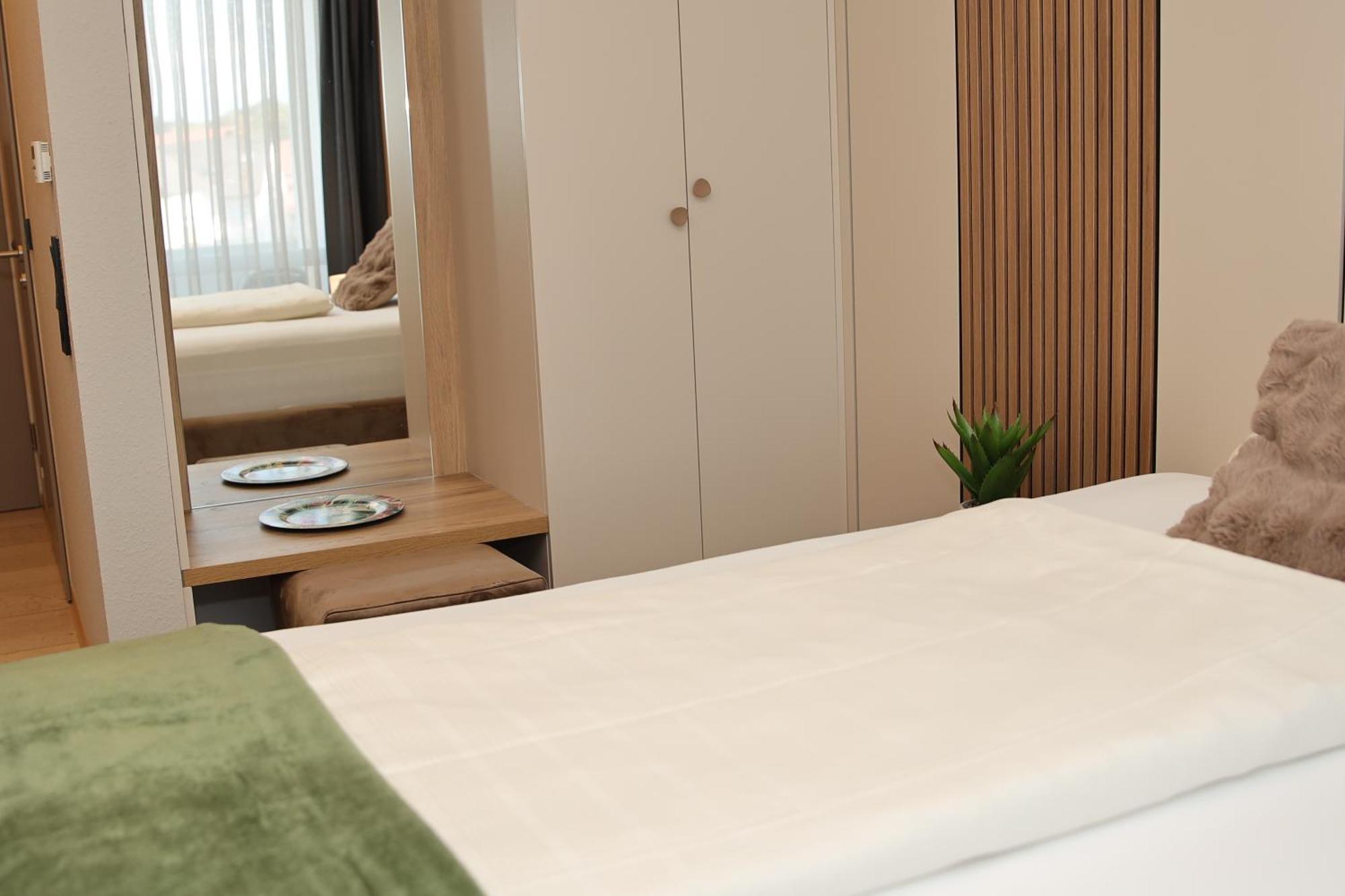 Hafez Hotel