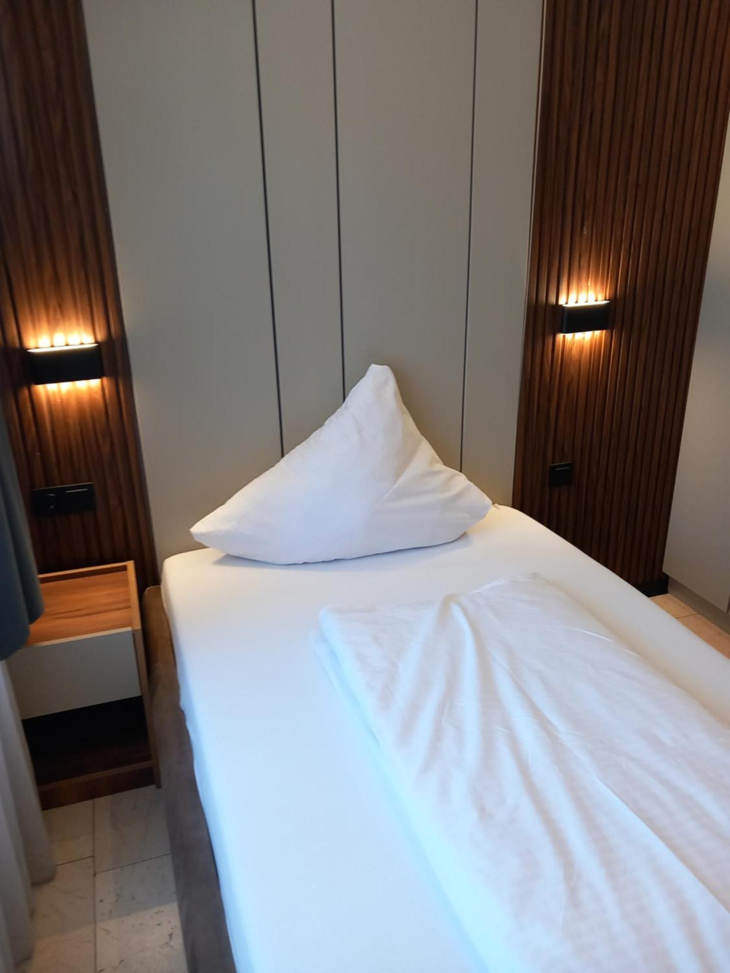 Hafez Hotel